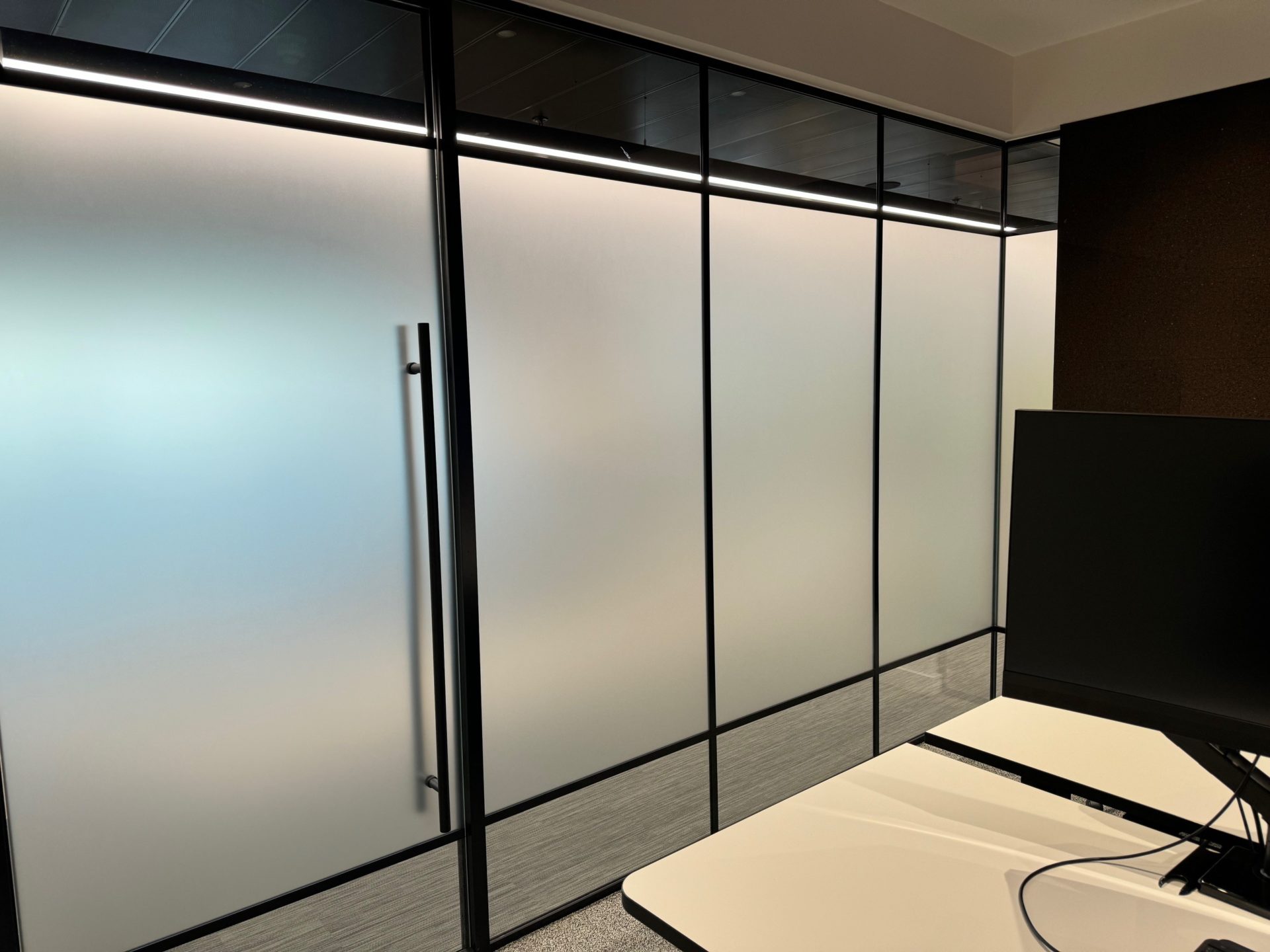 tmt-commercial-contractors-glass-partitions